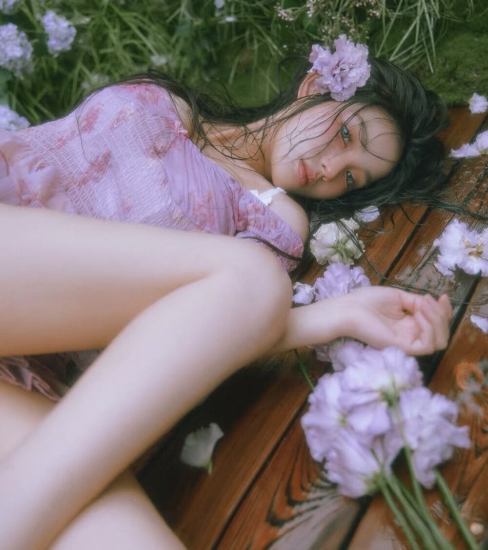 AngleZii Photos on InfiCams