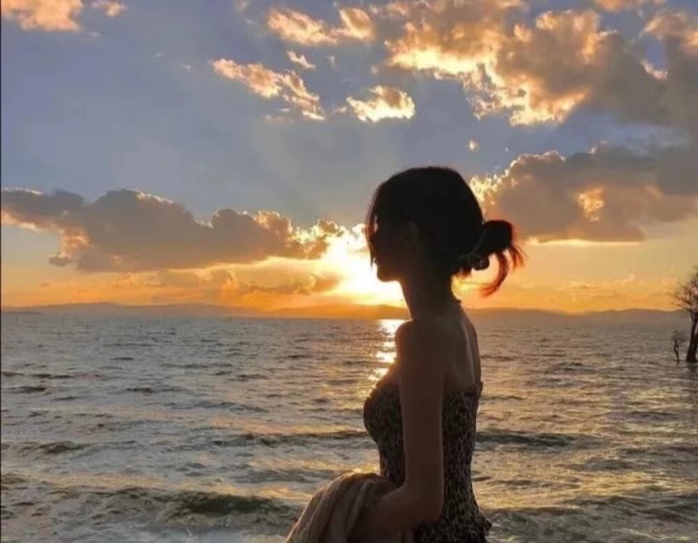 Eva-009 Photos on InfiCams