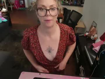 aliceliddell710 Photos on InfiCams