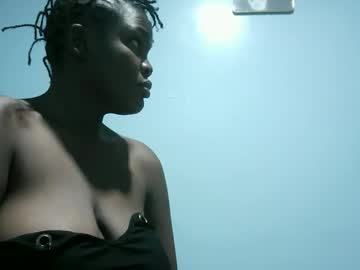 cute_roxie Photos on InfiCams