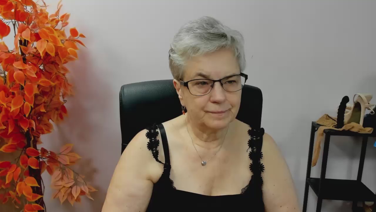 femmeIRIS Photos on InfiCams