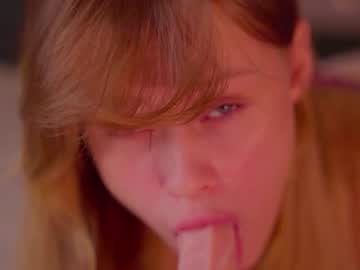 lovellynelly Photos on InfiCams