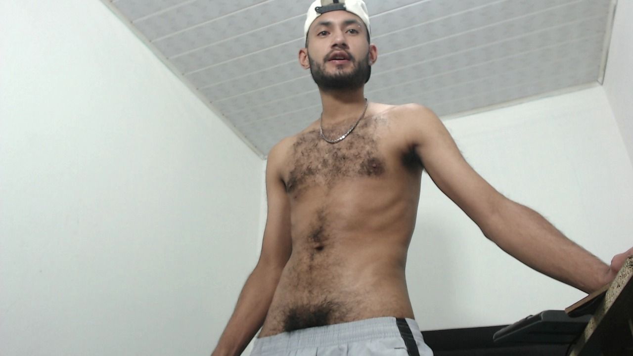 krillynnt cam model photos at Amateur.TV